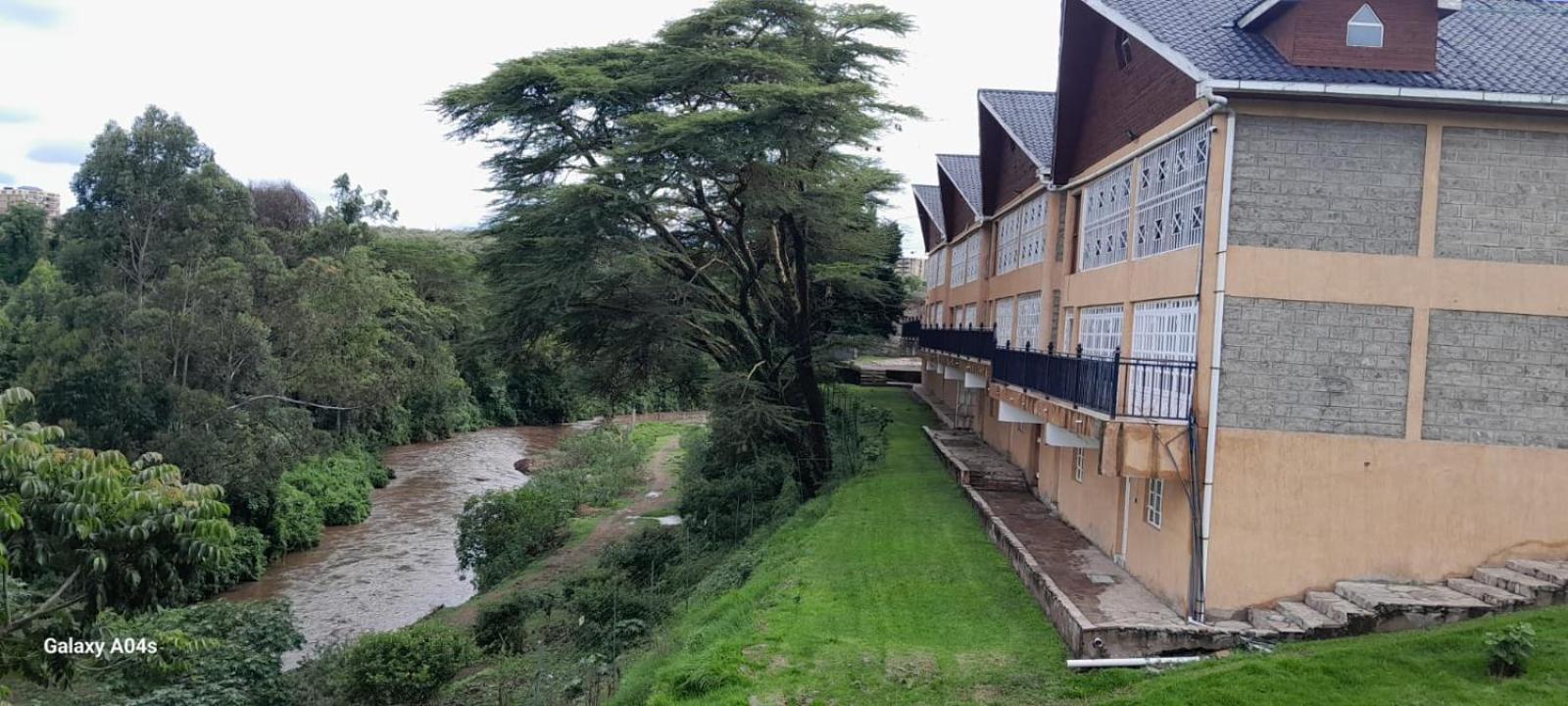 Esikar Gardens Hotel Narok Exterior photo