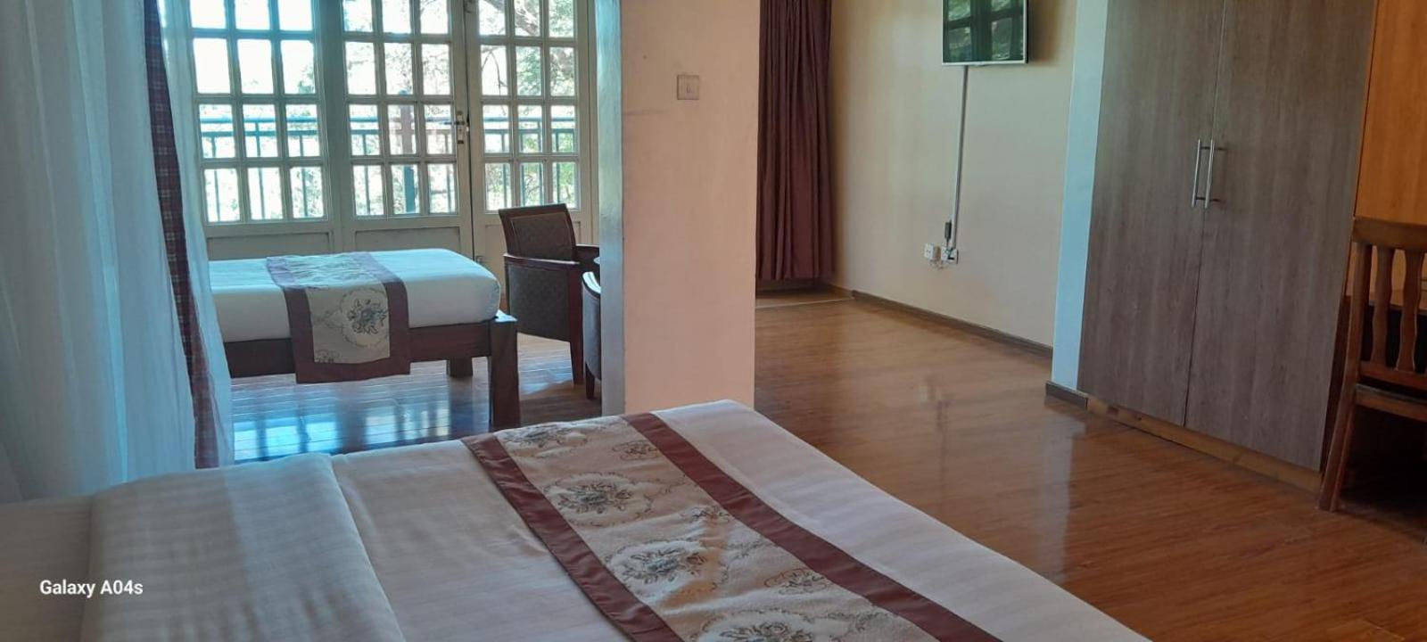 Esikar Gardens Hotel Narok Exterior photo