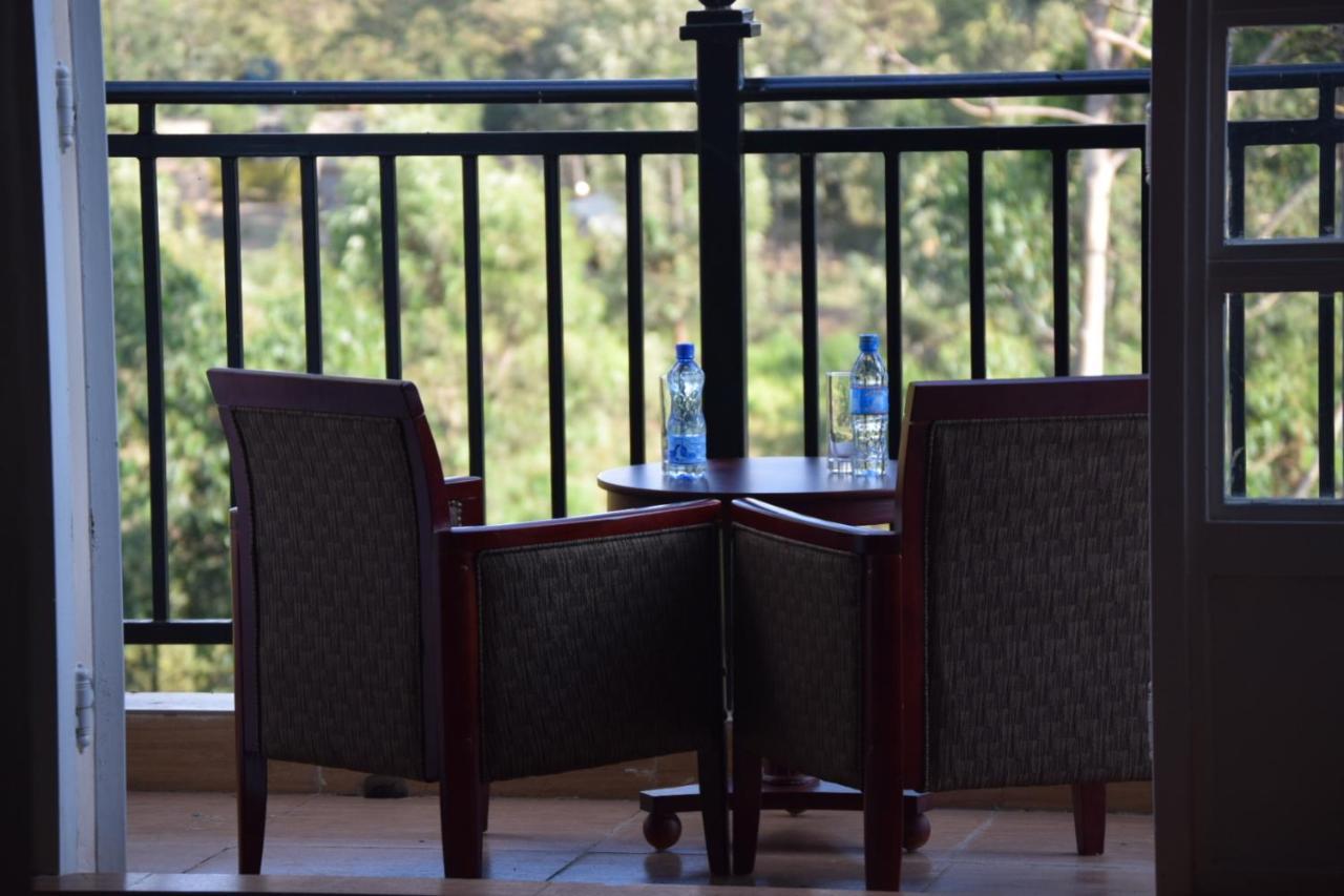 Esikar Gardens Hotel Narok Exterior photo