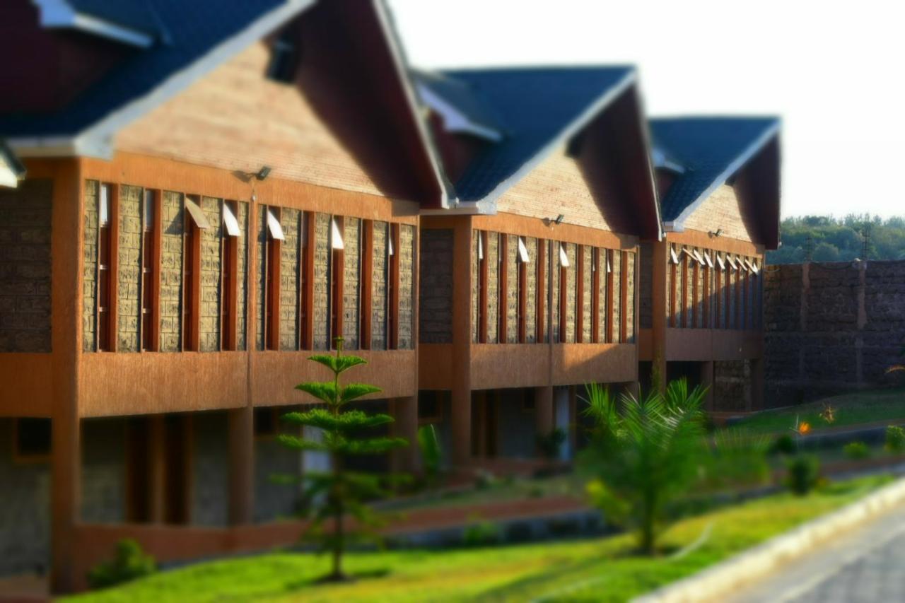 Esikar Gardens Hotel Narok Exterior photo