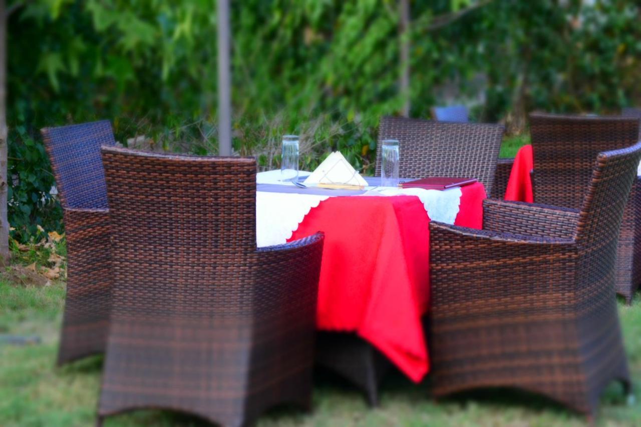 Esikar Gardens Hotel Narok Exterior photo